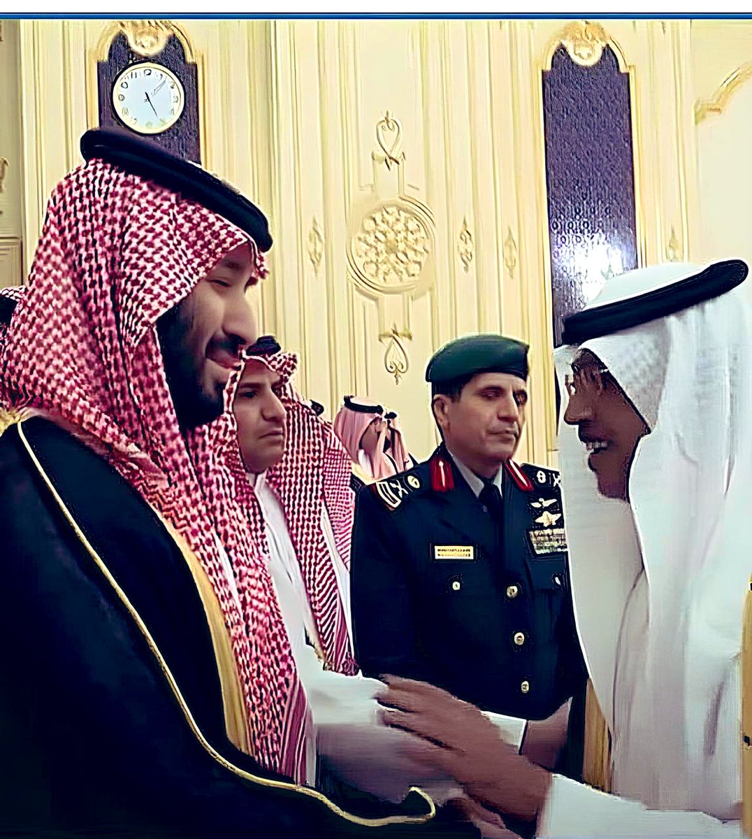 ملك التوقعات 💙💛 tweet media