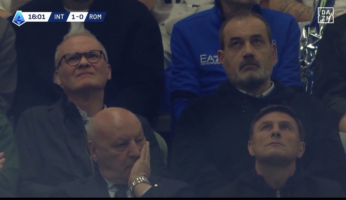 MickOnsenta tweet media