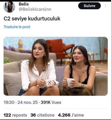 ᴍᴏɴᴀ tweet media