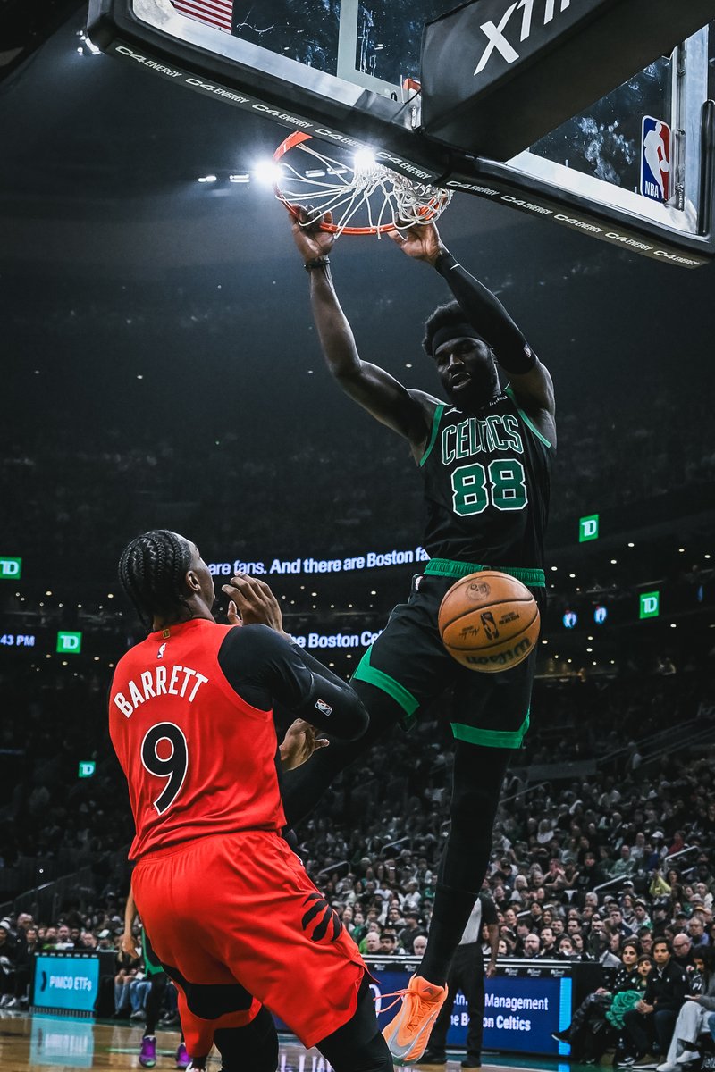 Dominating in the paint 💪