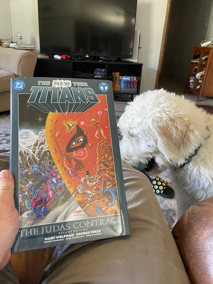embracenerd's tweet photo. Enjoyed a wonderful Easter Service. Now to relax and get some good reading in. https://t.co/A8oS1hoFtu