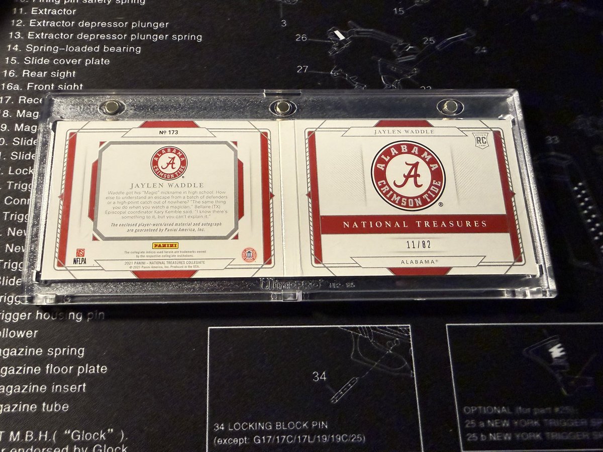 91Cummins's tweet photo. @cardboardbst @JHinesSr Jaylen waddle NT booklet /82 $125 https://t.co/tV8iHlQohj