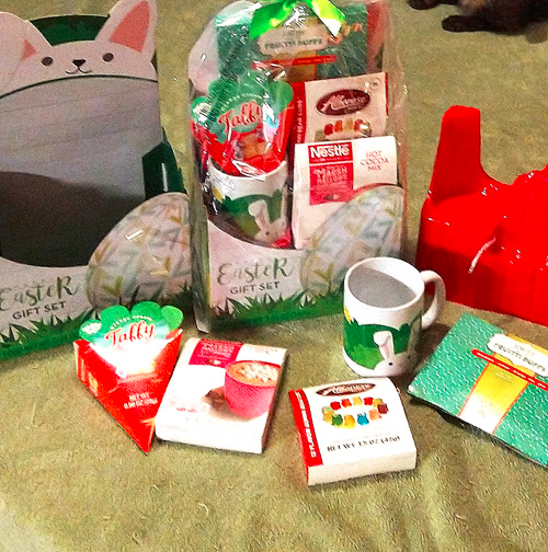 Richard Reviews Everything : Megatoys Happy Easter Gift Set richardreviewseverything.blogspot.com/2026/04/megato…