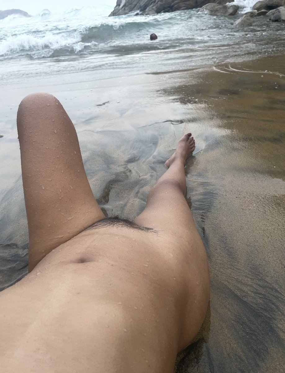 pareja. en los 50s. tweet media