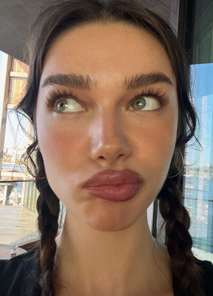 Sophia The Baddie 🤑 tweet media