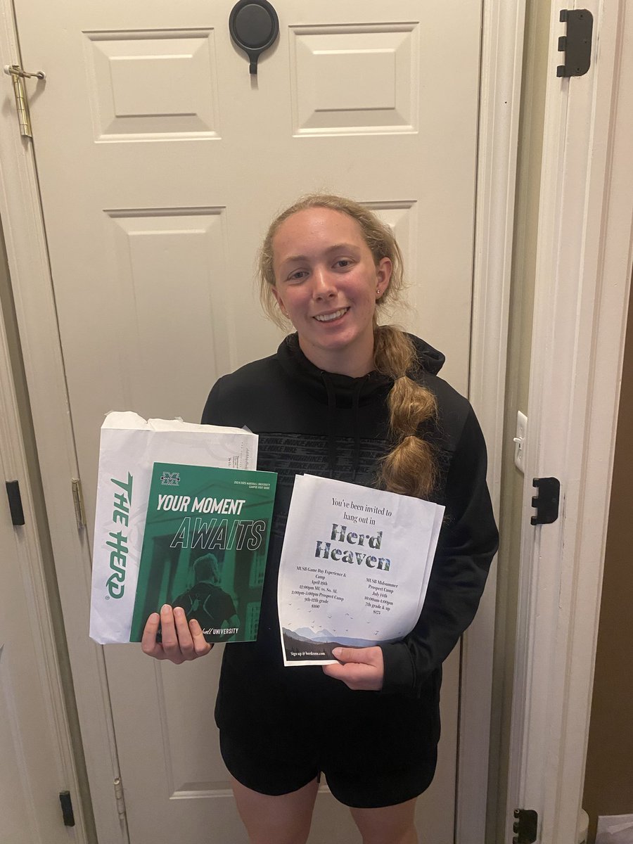 raether2028's tweet photo. Came home from spring break with some mail! Thank you @HerdSB for the mail and the game day experience invite. @Turnin2Pezz @pezzplayers https://t.co/JPxhV8Qw8H