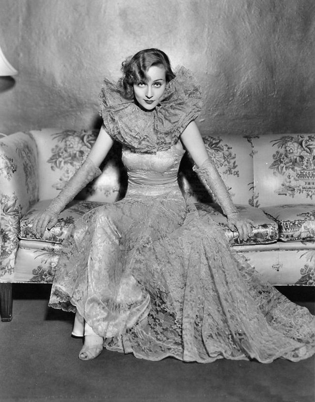 HazelFlagg2 tweet media