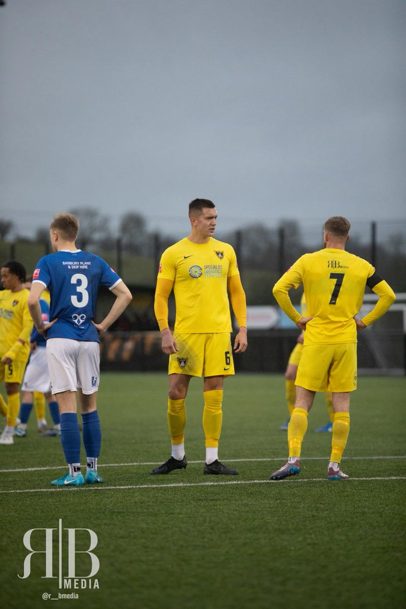 HarbTownFC's tweet photo. ⏪ LAST TIME AT THE BEEHIVE VS THE PURITANS

The Puritans last visited the Beehive back in November 2024, and were on the end of a 4–1 defeat, as the Bees continued to find their feet in their first season at Step 3 👊

⚽️ | Luis Rose (@LuisRose__)
⚽️ | Josh Walsh (@Josh14Walsh)
⚽️⚽️ | Ben Stephens (@BenStephens13)

Who will come out on top this afternoon, as the 2025-26 Season enters the final stages? 🤝

📍 | The Beehive (LE16 9HF)
⏰ | 3PM Kick-Off  
🎟️ | £15 Adults | £8 Conc | £3 U16s
📺 | Live Coverage on @ClubberFootball

📸 | @R__BMedia

#HARBAN | #UpTheBees | #Harborough
@hfmnews | @SouthernLeague1 | @HarbTownFC_ES