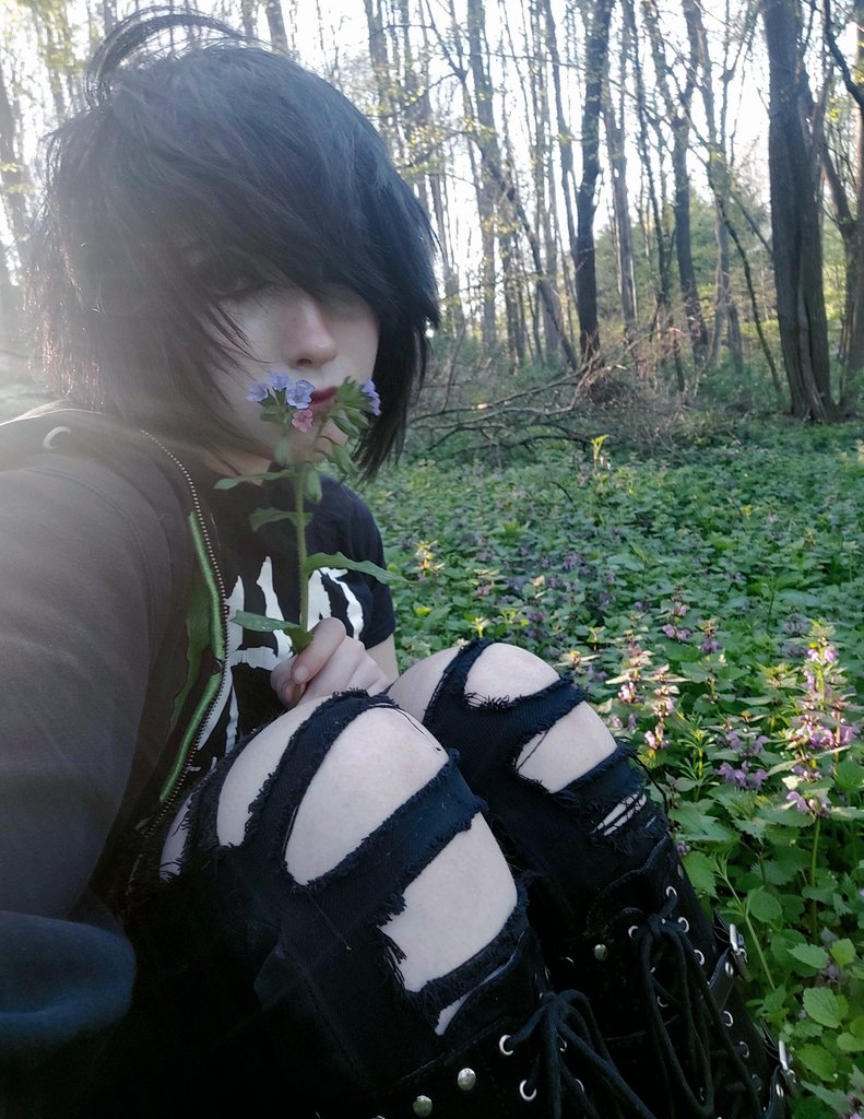 MuckMonarch tweet media