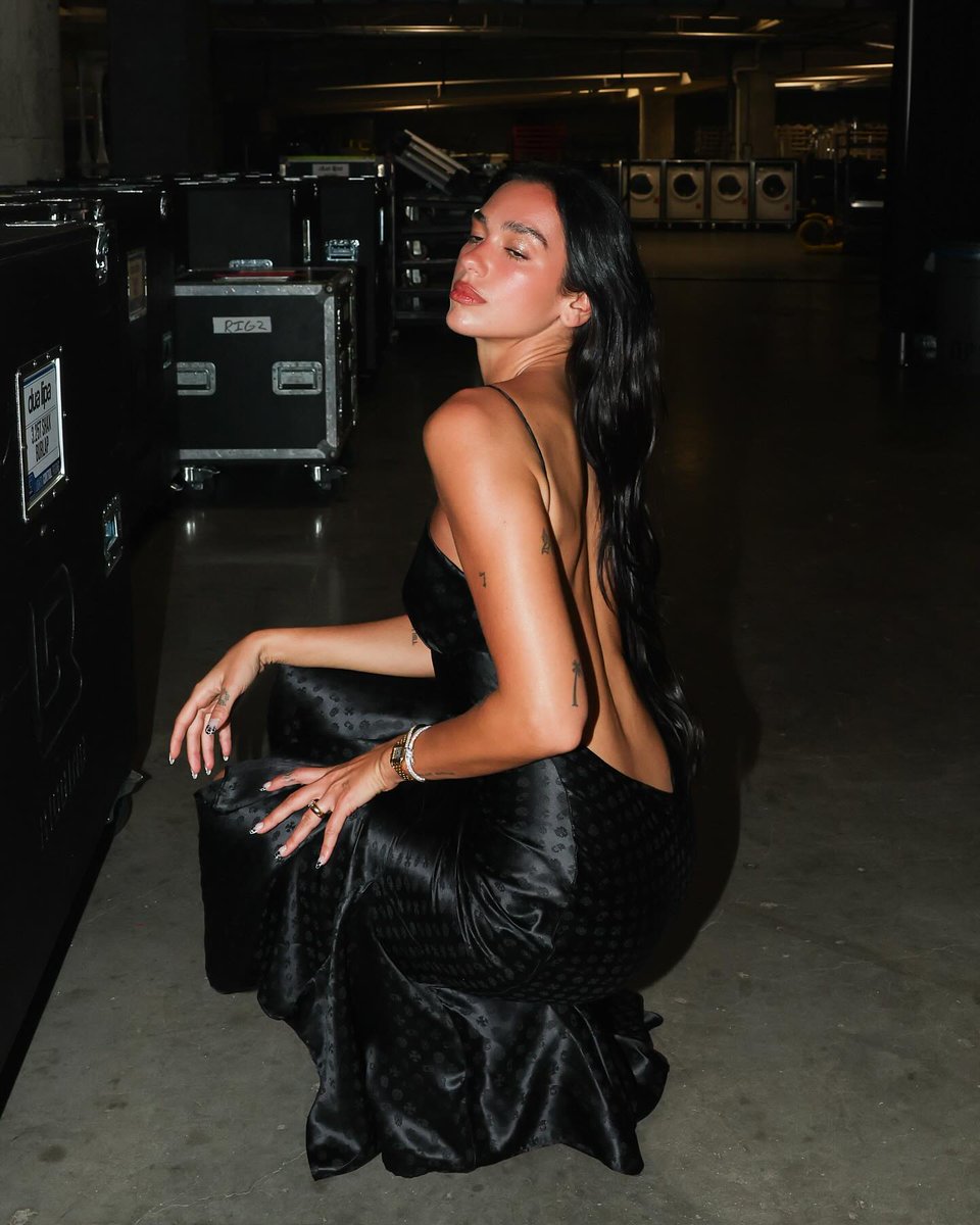 sparkles642028's tweet photo. Dua Lipa https://t.co/VW3ughm1Z4