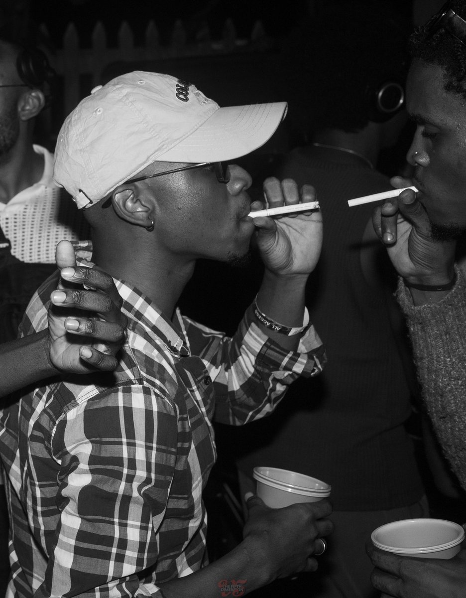 OYE 🍫 tweet media