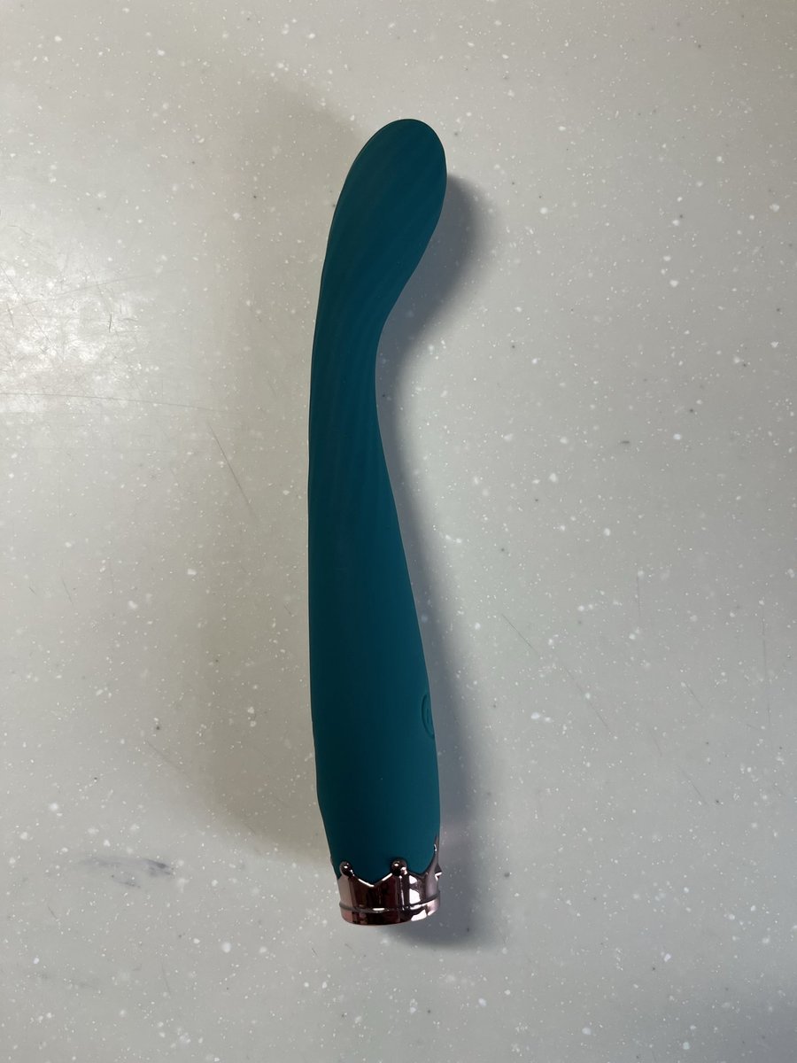 FX neo tweet media