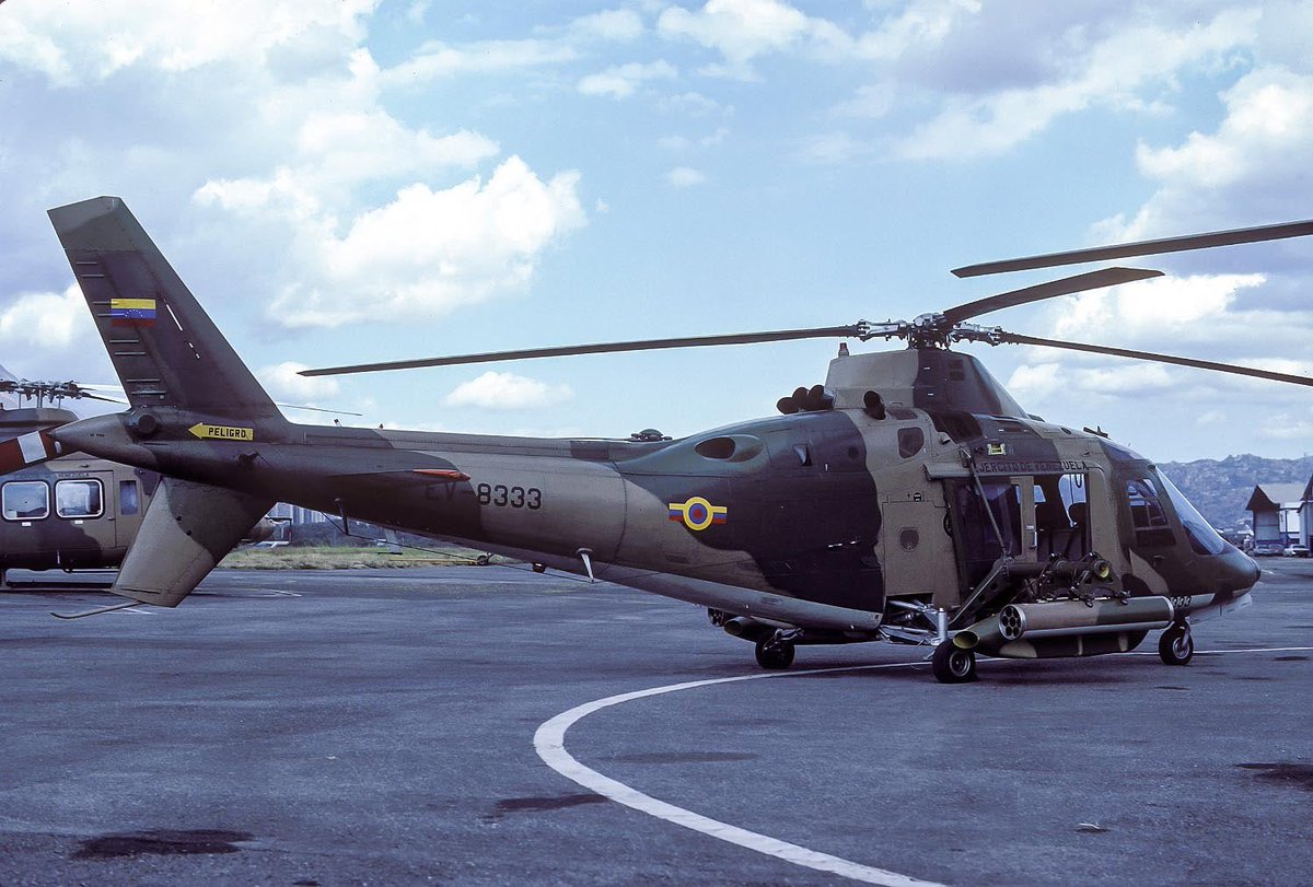 FAV-Club tweet media