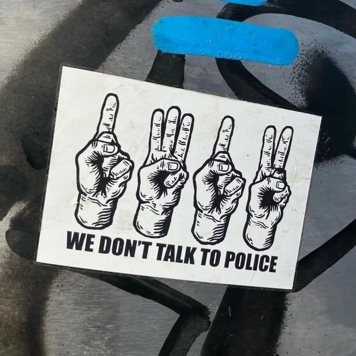 Antifa_Ultras tweet media