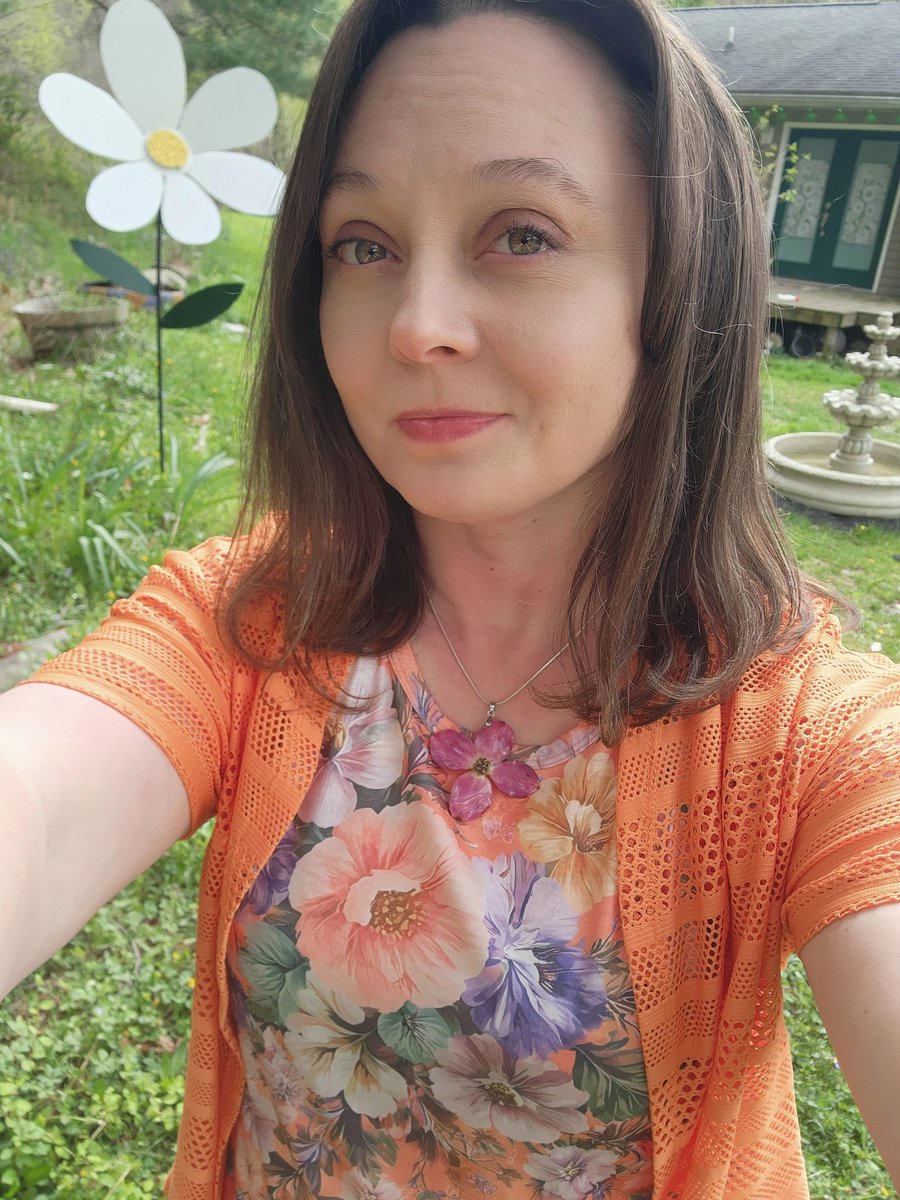 Jennifer Rose Lane tweet media