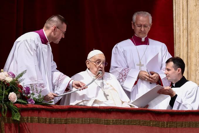 Cumpliendo con su deber hasta el último suspiro de su vida. 

Que hombre santo.