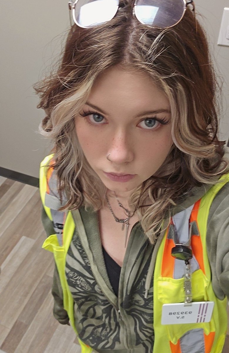 shrubberyy_'s tweet image. new xpac means time to update this (^.^) 

The player🖤        |        🖤the character(s)

#worldofwarcraft #warcraft