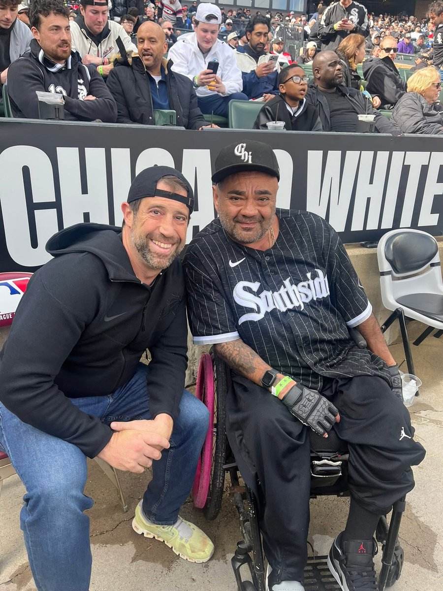 Mary Juana tweet media