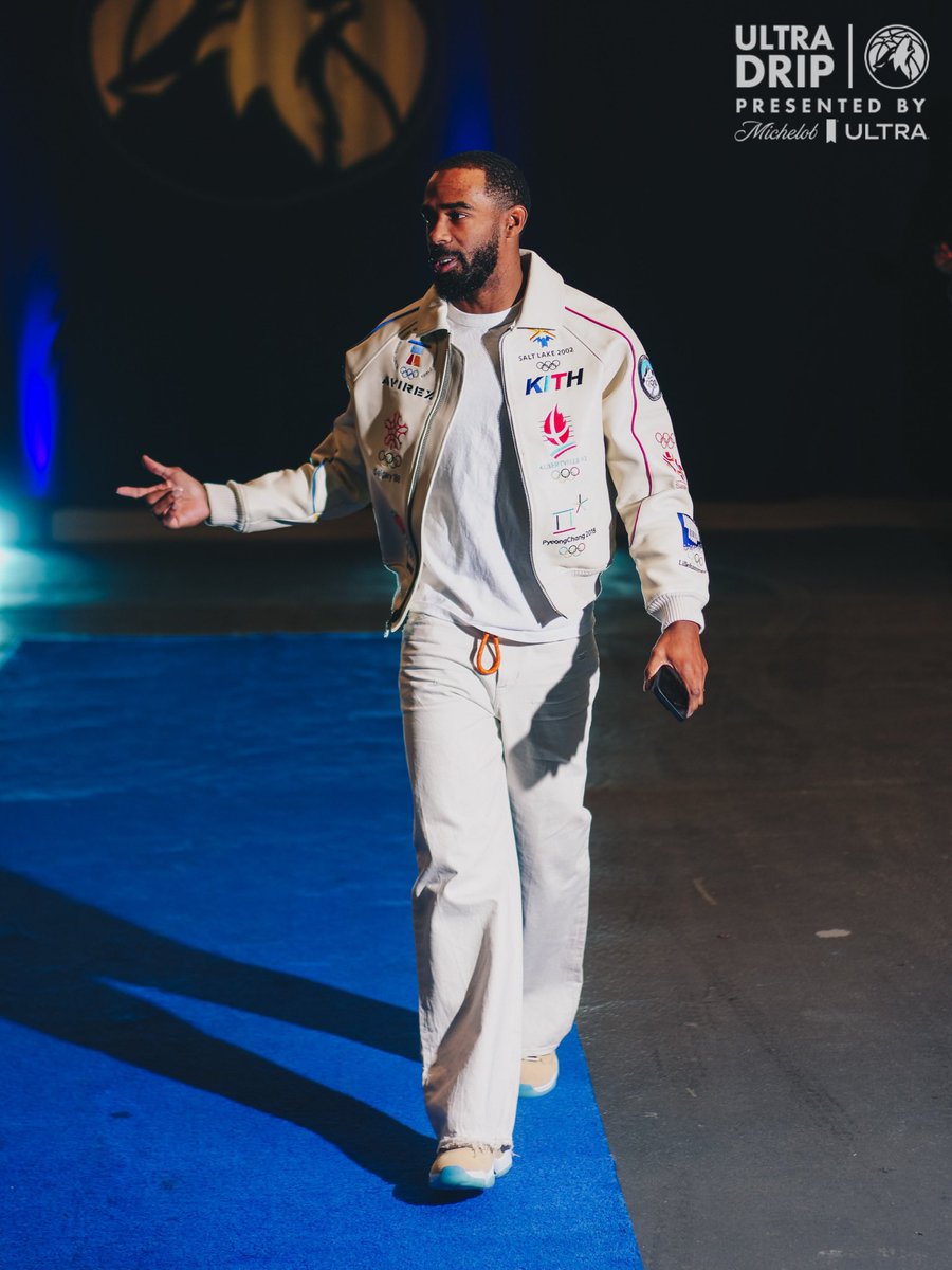 Sunday best. 😮💨