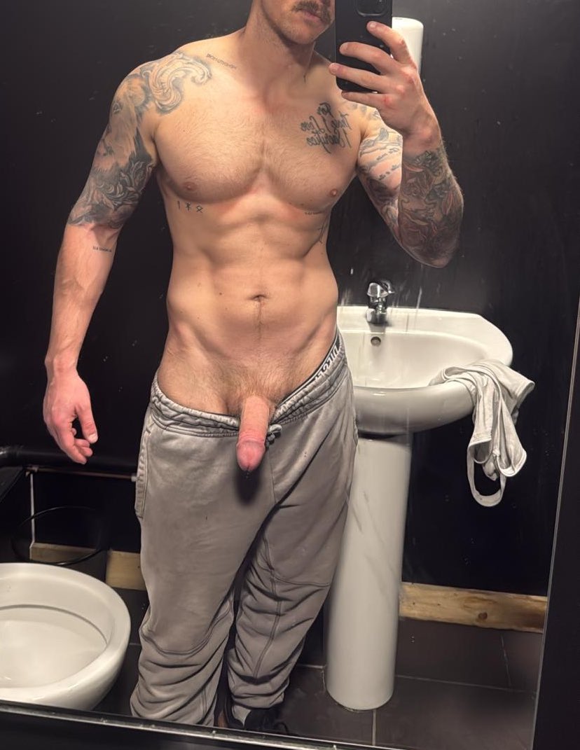 Tyler.gunn tweet media