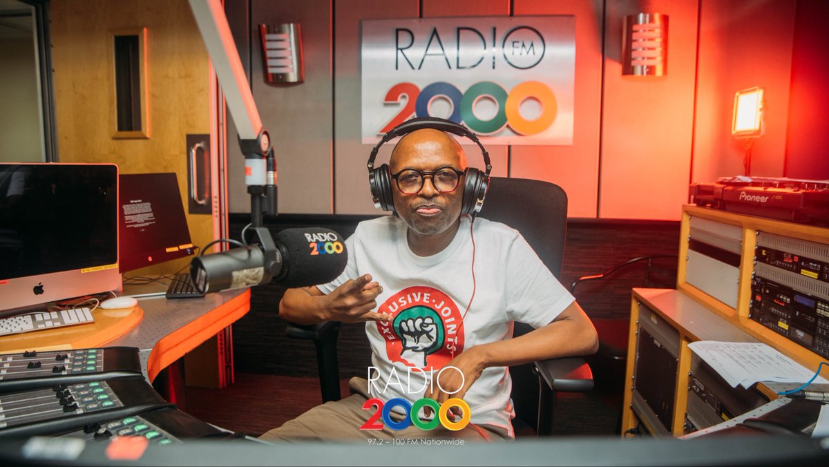 Radio 2000 tweet media