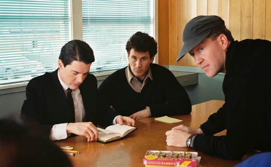 Welcome to Twin Peaks tweet media