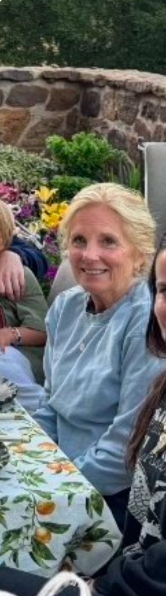 SchmoooToo tweet media