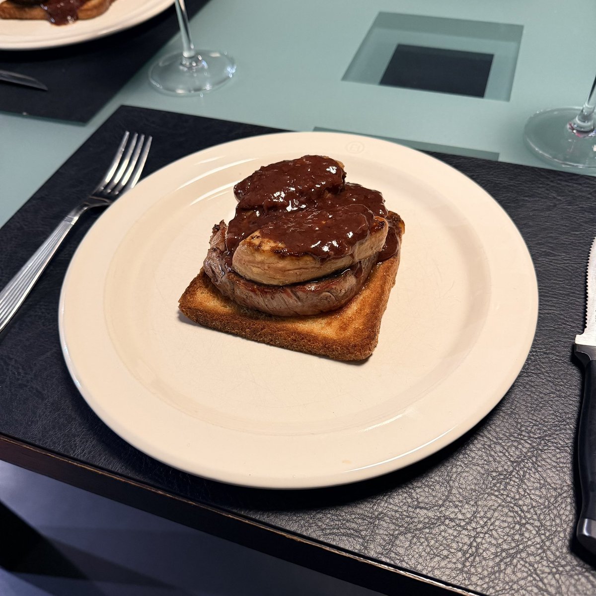 ValletJerome25's tweet photo. #paques #tournedosrossini #foiegras #tournedos #cuisinemaison https://t.co/Ty9bp9pkG6