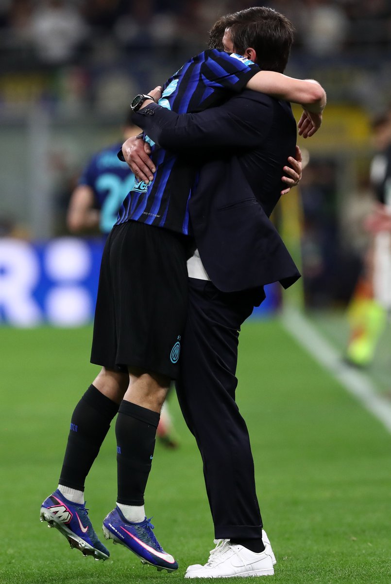 mo_rzik7's tweet photo. ๐ธ
#InterRoma #INTROM #SerieA
#ุงูุชุฑ_ู
ููุงู_ุฑูู
ุง
#ุงูุฏูุฑู_ุงูุฅูุทุงูู https://t.co/wsNAIWsoXZ