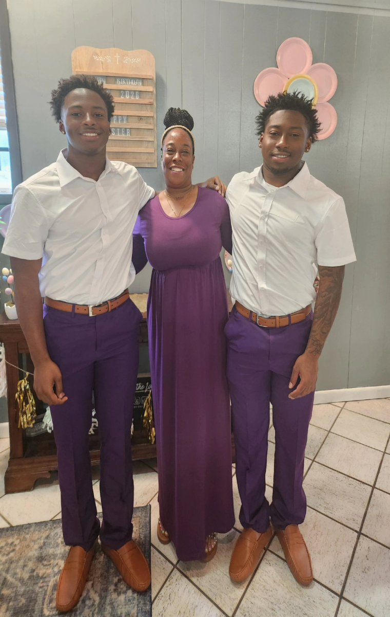 MoNelson0130's tweet photo. Happy Easter 🐰🙌🏽
#He is Risen
#Me and My Mates
@_ejnelsonn @chad_superman https://t.co/z72M8ZN4Dp