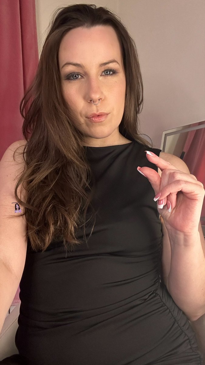 Mistress Macabre tweet media