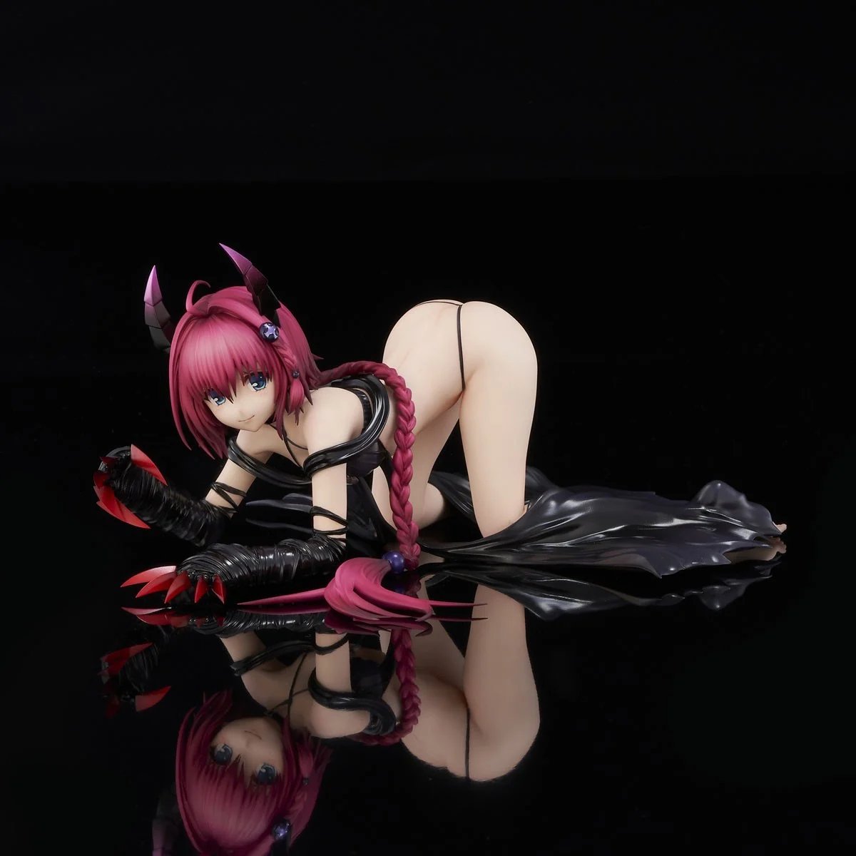 hobbysearch's tweet photo. To LOVEる -とらぶる- ダークネス 黒咲芽亜 ダークネスver. リニューアルパッケージ版

⛓️予約受付中⛓️
https://t.co/MwXaWb1R20
ToLoveるダークネスシリーズより、「#黒咲芽亜」が再降臨！#ToLoveるダークネス

えっちぃ事に好奇心山盛りな芽亜が、またまたダークネス衣装にて再登場!!
大胆なお尻を突き上げるポージングは大胆且つ蠱惑的、、、

●サイズ：座全高約110mm