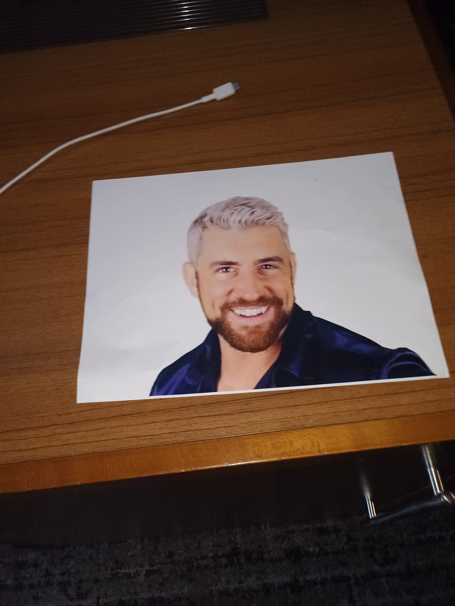 Logan Lane tweet media