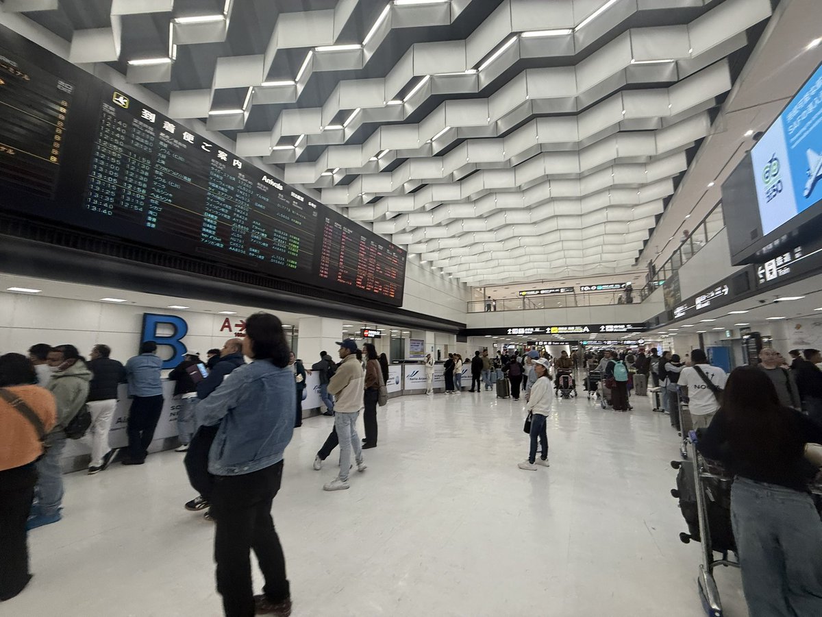 甘依おつ tweet media