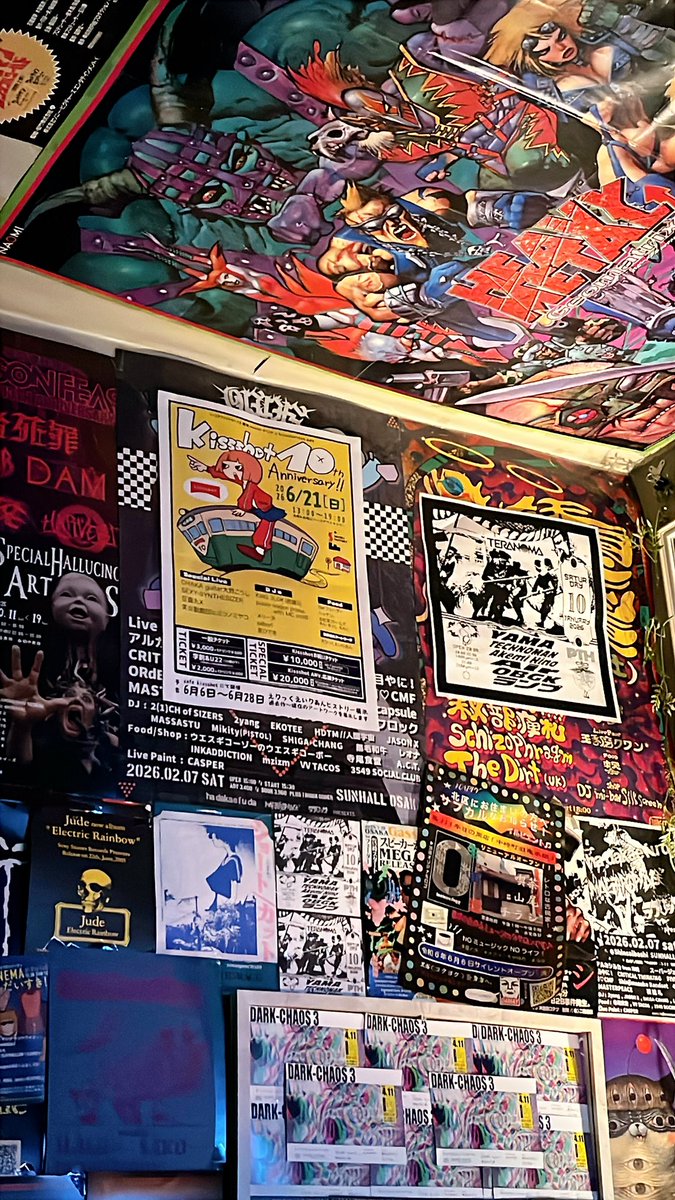 cafe kissshot tweet media