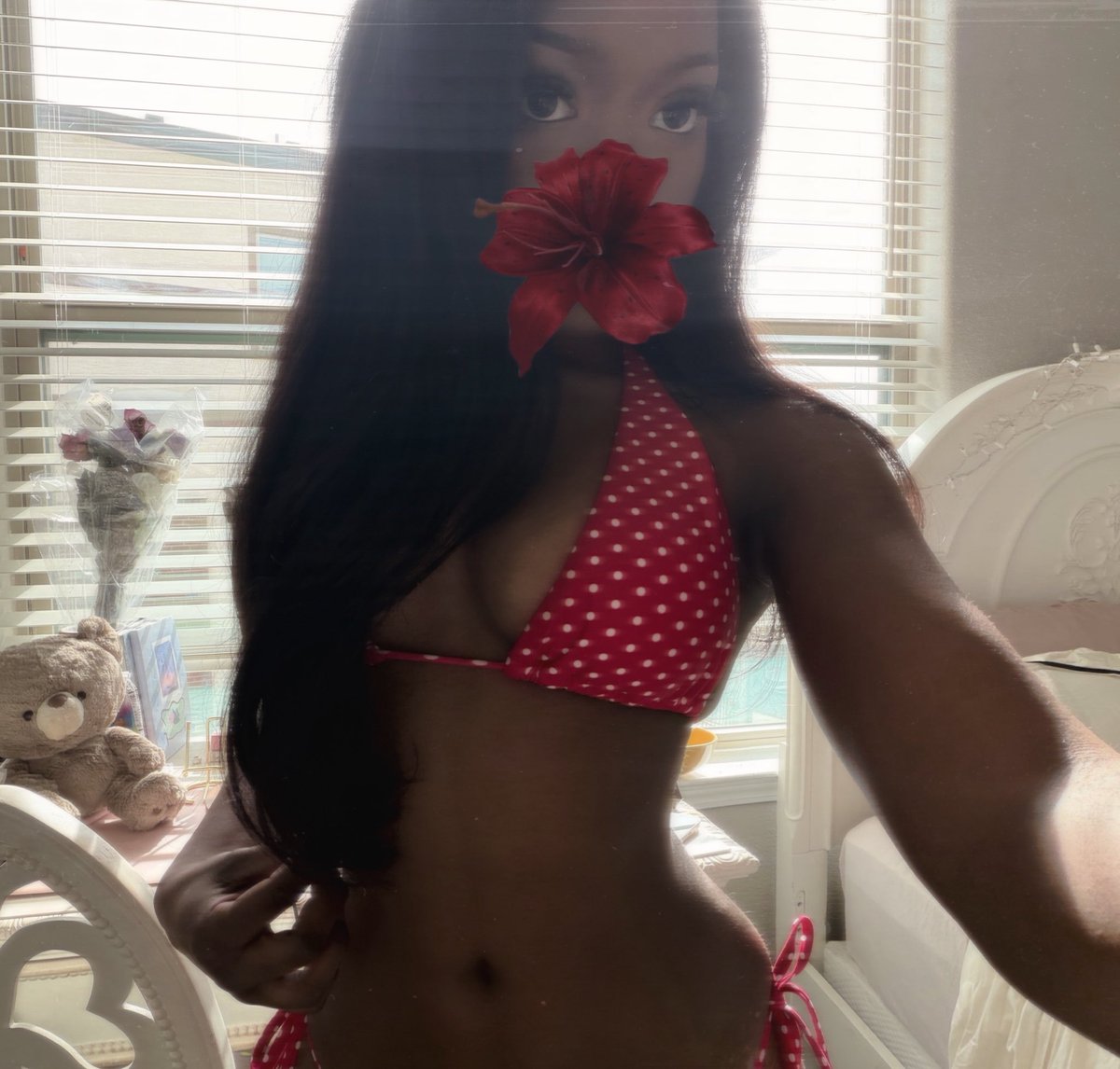 naomi ☘︎ ⋆.ೃ࿔* tweet media