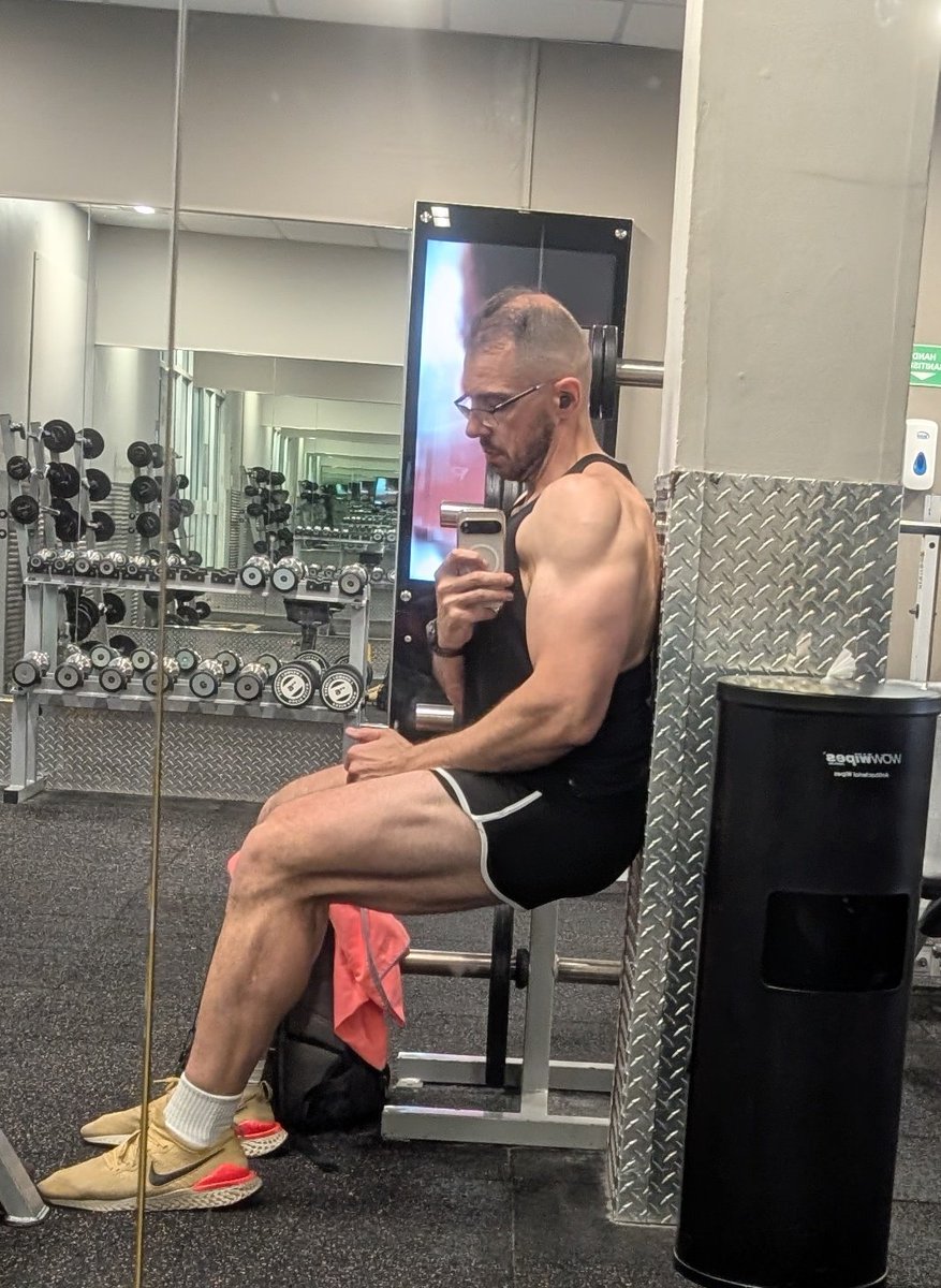 OnlyPhazz tweet media