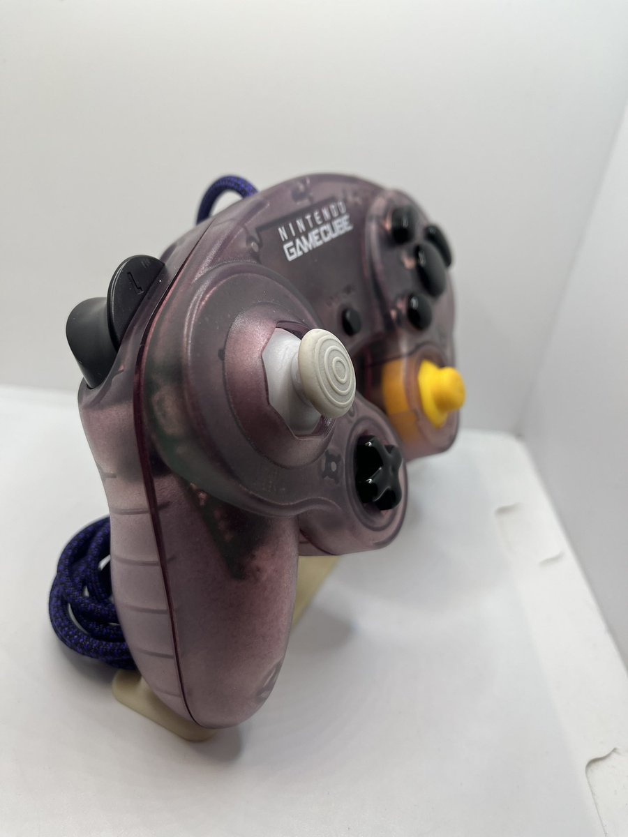 CfanCustoms's tweet photo. Commission for @NicholasSalgu12!

-OEM tinted clear
-Phob 2.0.5, W/.31 firmware
-Slickbox
-Lubed sticks
-Lubed triggers
-Middleweight trigger springs
-Mouseclick z
-Mouseclick ABXY
-2 meter paracord
DM to commission your very own phob! https://t.co/TwNxykcq3H