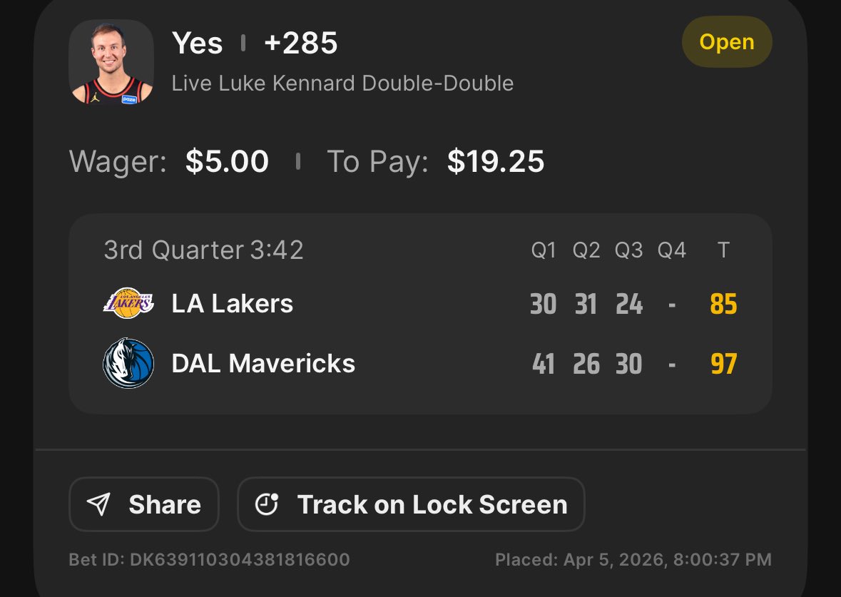 𝒜𝒩ℐ tweet media