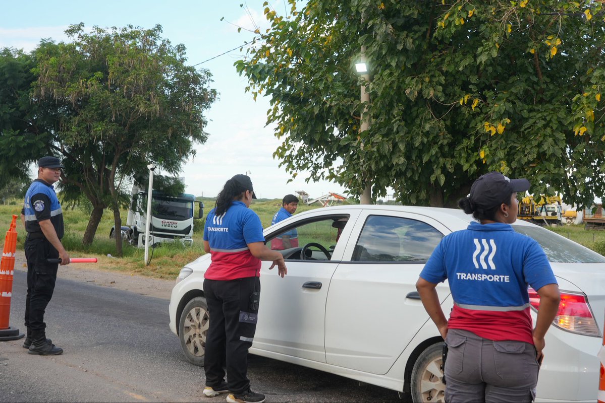 🚦 Semana Santa segura

Durante Semana Santa, llevamos adelante un operativo integral junto a organismos provinciales, acompañando y cuidando a cada peregrino.

Más de 200 personas y 20 unidades móviles estuvieron desplegadas en rutas y puntos estratégicos.🙌🏻