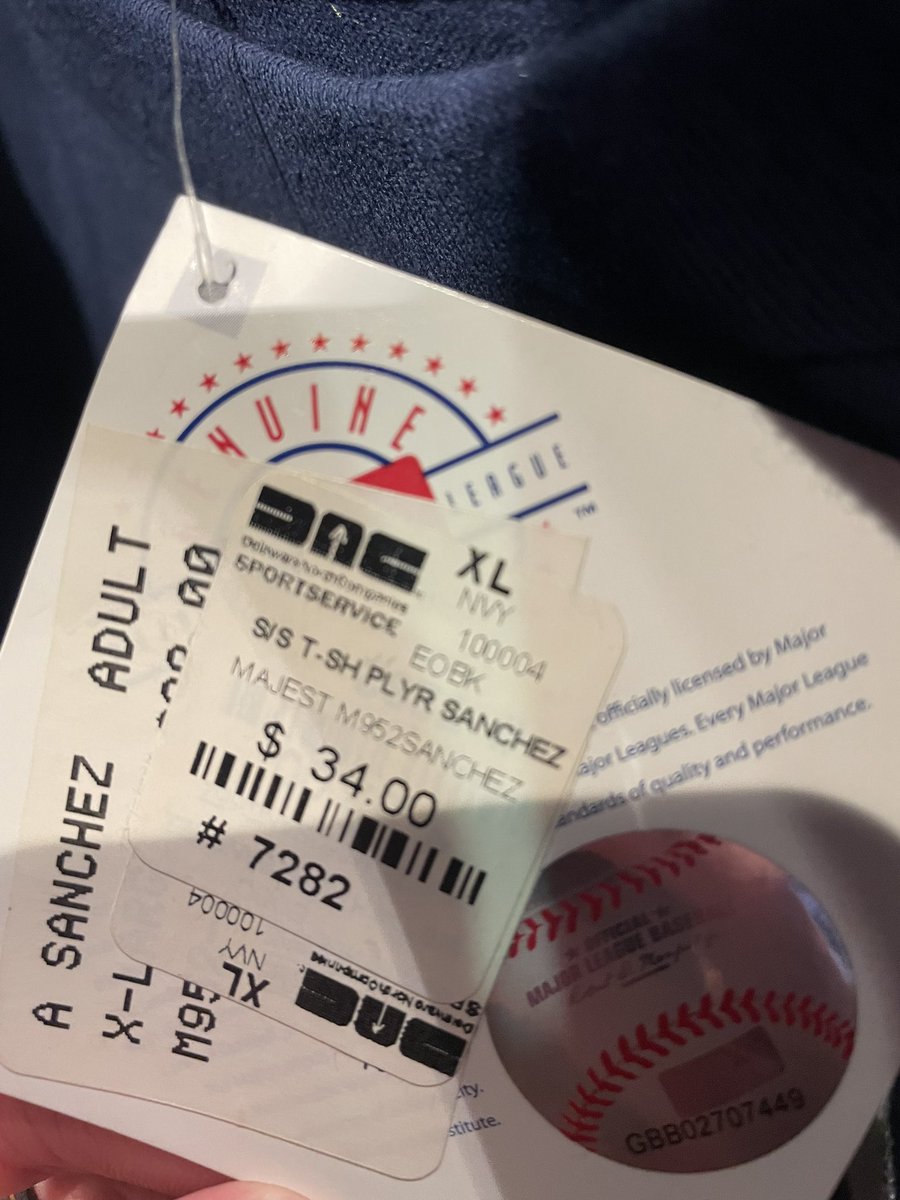 orange djoos tweet media