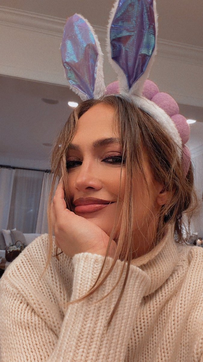 jlo tweet media