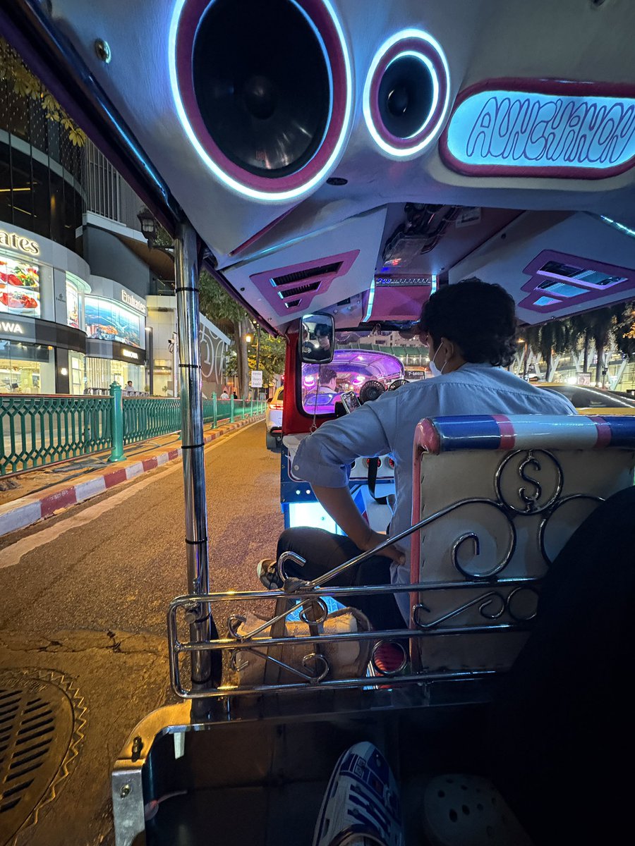 ソフビ屋のエンビー tweet media