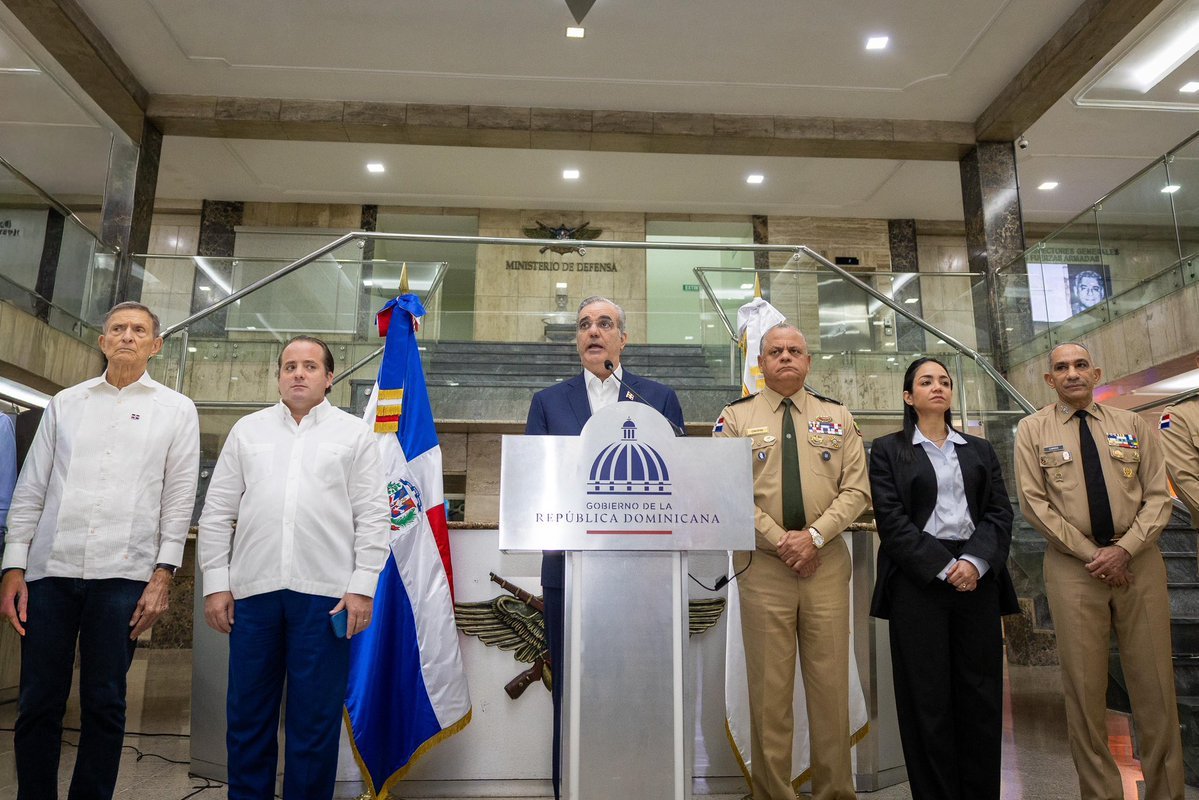 El presidente <a href="/luisabinader/">Luis Abinader</a> ordenó reforzar la vigilancia en la frontera ante la llegada de la misión GSF, respaldada por el Consejo de Seguridad de las Naciones Unidas, reafirmando que las Fuerzas Armadas están listas para defender el territorio, proteger a la población y
