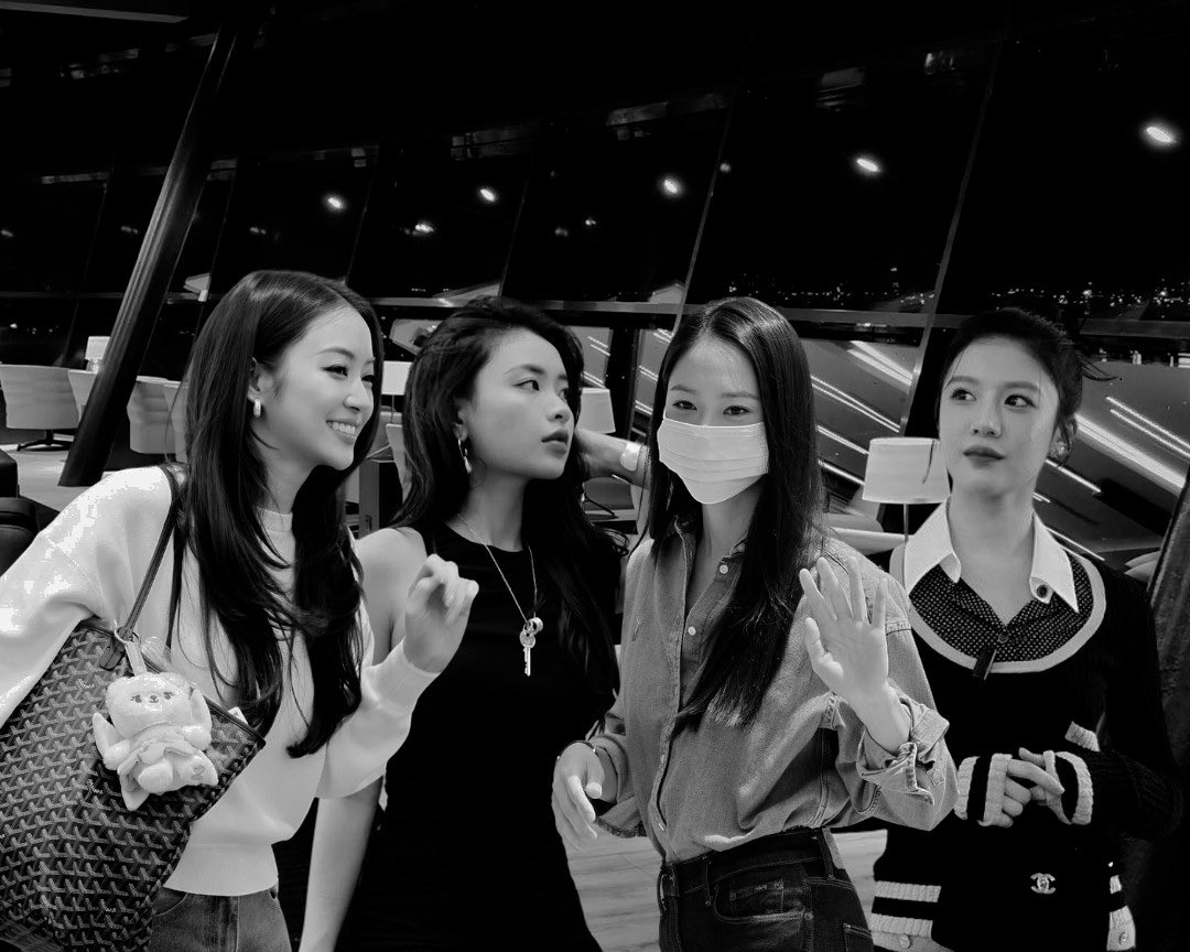 𝖲𝖺𝗍𝗂𝗇𝖾 𝖲𝗁𝖾𝗋𝖺𝗍𝗈𝗇 tweet media