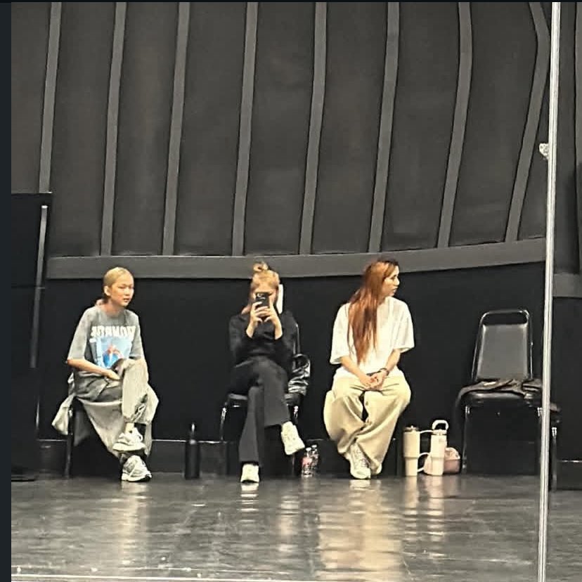 irene ᓚᘏᗢ tweet media