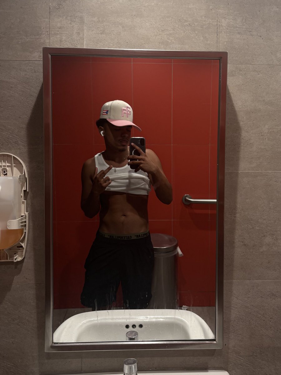 xnvell_'s tweet photo. una batida de oreo https://t.co/6ZpfW1pwfV