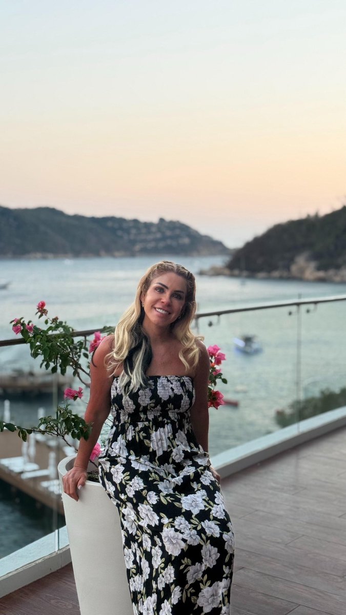 Rocío Sánchez Azuara tweet media