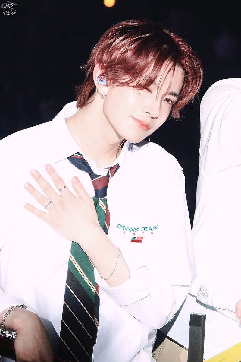 mari ꨄ︎ OT7 tweet media