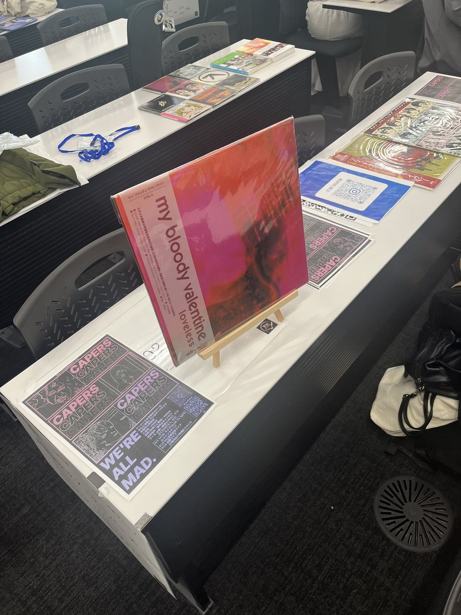 Capers_meiji's tweet photo. 本日ブース出展最終日です‼️和泉ラーニングスクエア502にて17:00までお待ちしています！
#春から明治 #軽音 https://t.co/cUEb2owoKI